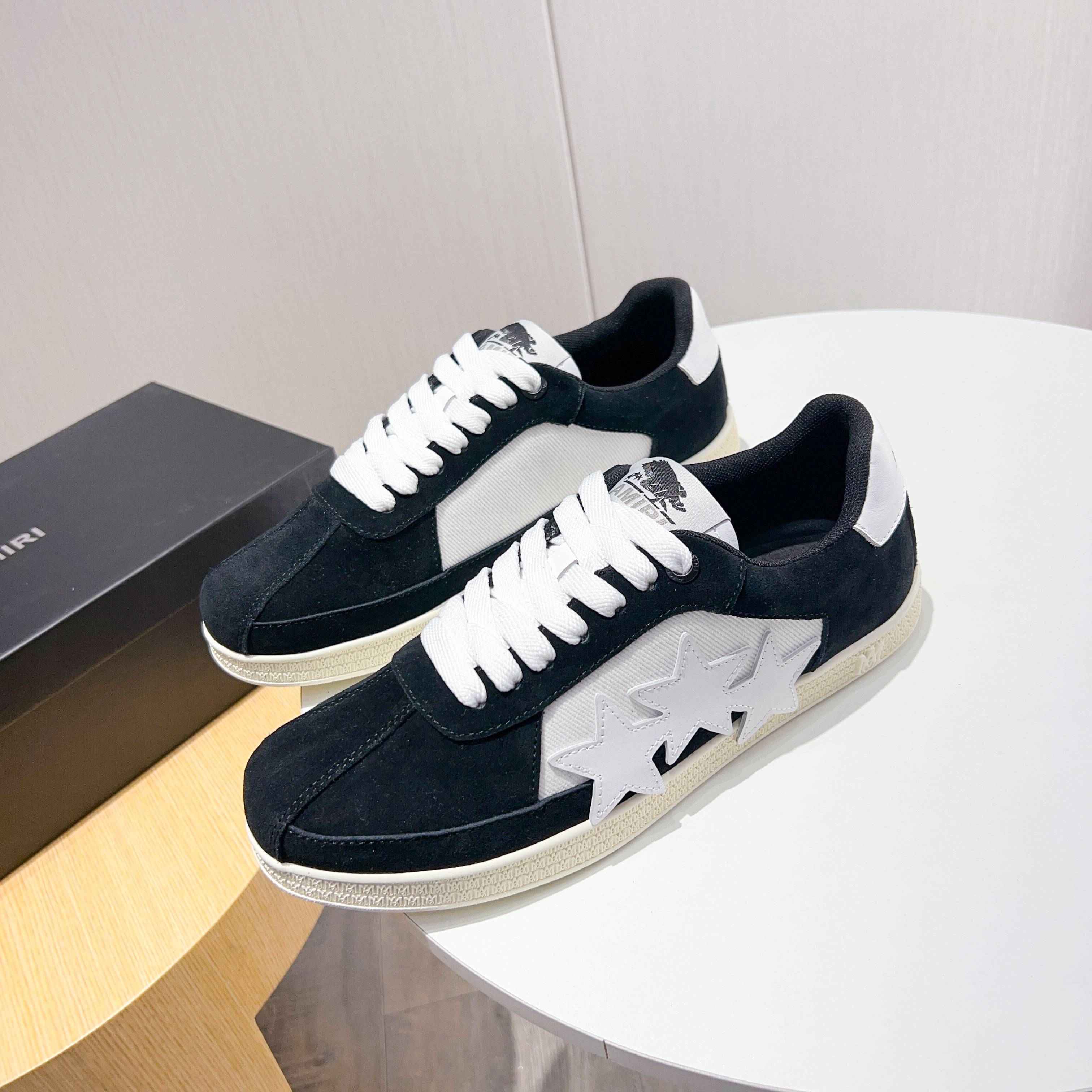 Amiri Low-Top Casual Sneakers in Premium Suede & Leather Star Design 4 a1742394379868 0047