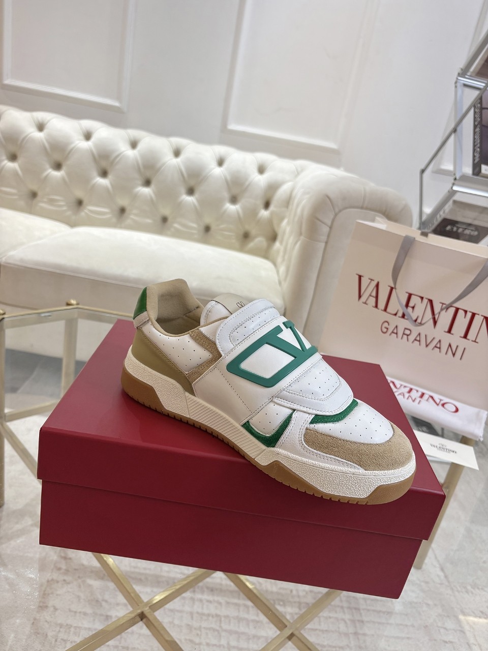 Valentino Leisure Shoes: Top Edition, Original 1:1 Development with Premium Materials. - 图片 1