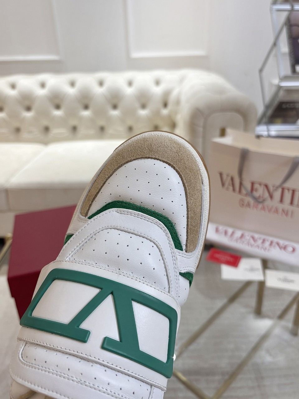 Valentino Leisure Shoes: Top Edition, Original 1:1 Development with Premium Materials. - 图片 3