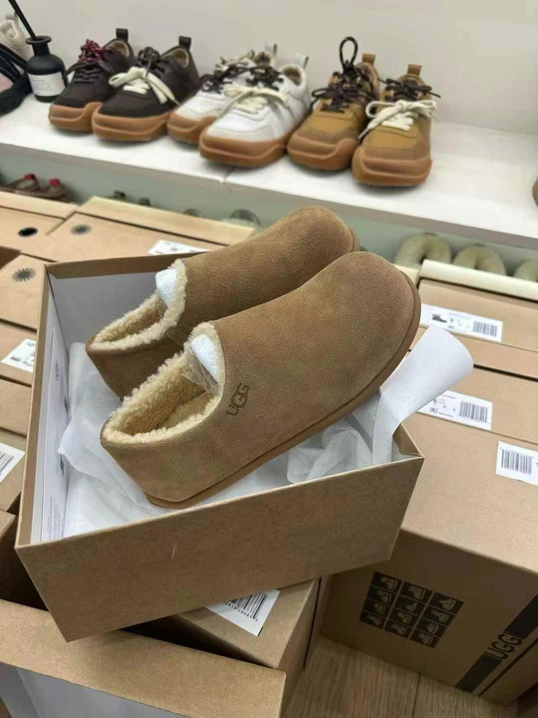 🔥新品分享
𝐔𝐠𝐠 小土豆全包鞋
这款颜值太好嗑了！
带后跟保暖性更好
三色
35-40码
​