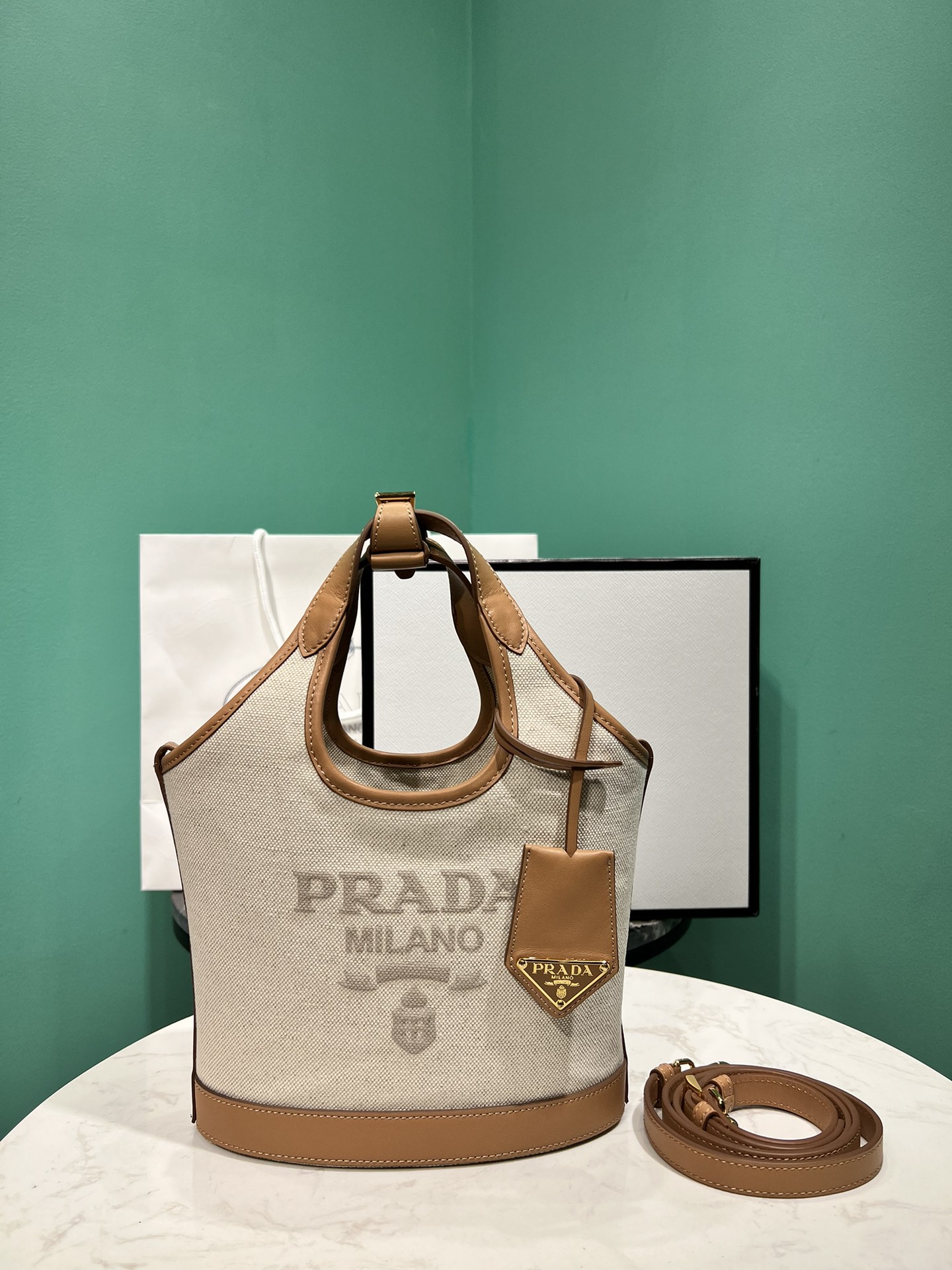 Prada Tassen Tote Tas Bruin Canvas Linnen