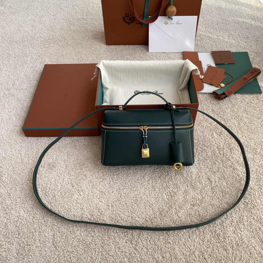 NO:199678,(Not suitable for packaging) Super quality # Loro Piana new Extra Bag L19 is in stock # LP new bag # LP wealth bag # Special pair of version # Daily versatile LP latest lunch box bag # LP autumn and winter new model # # All steel   Italian original imported leather # Special needle car H12*W21*D8cm No. 3463 plain paper No. 4086 palm print Combination picture, LP, loro piga, loro piga19860909(不配包装)特级品质# Loro Piana新款Extra Bag L19有货啦# LP新款包包#LP发财包#特级对版#每日百搭 LP最新款饭盒包#LP秋冬新款# #全钢 意大利原厂进口皮#特种针车 H12*W21*D8cm 编号3463平纹 编号4086掌纹 组合图,LP,loro piana,loro piana,Bag