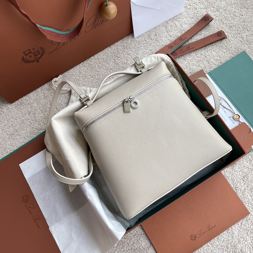 NO:197378,~ Genuine grade (not equipped with packaging) ~L.5 backpack #backpack Imported original leather #Pair of pure steel hardware Calf leather/item number: FAM 6491 Color combination picture, LP, loro piana, backpacks, cowhide19860909～正品级(不配包装) ～L.5双肩包#背包 内外进口原厂皮#对版纯钢五金 小牛皮/货号:FAM 6491 颜色组合图,LP,loro piana,backpacks,cowhide,Bag