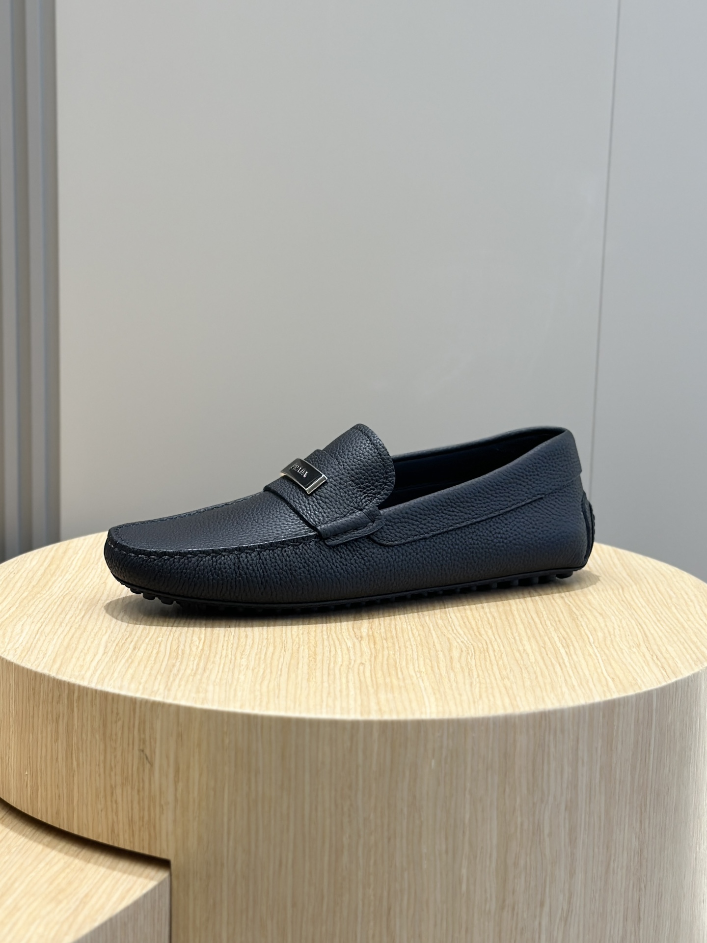 Dior Classic Luxury Leather Shoe Loafer Ref.05DA756A 2