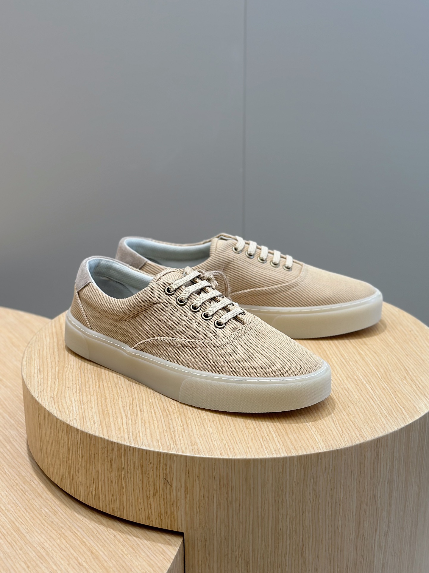 Brunello Cucinelli Nuevos Zapatos Deportivos para Hombre Este zapato deportivo plano está hecho de c
