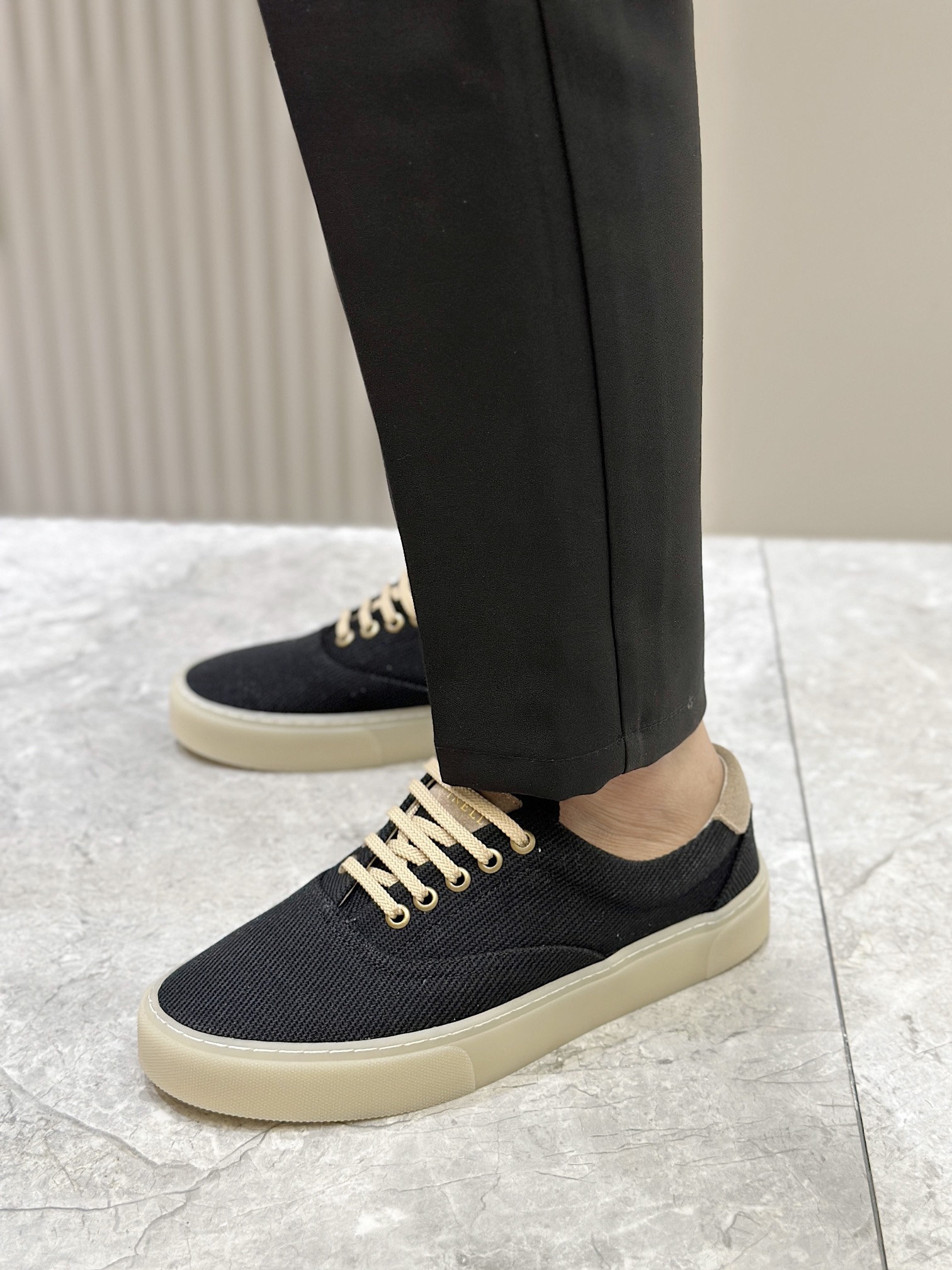 Brunello Cucinelli Nuevos Zapatos Deportivos para Hombre Este zapato deportivo plano está hecho de c