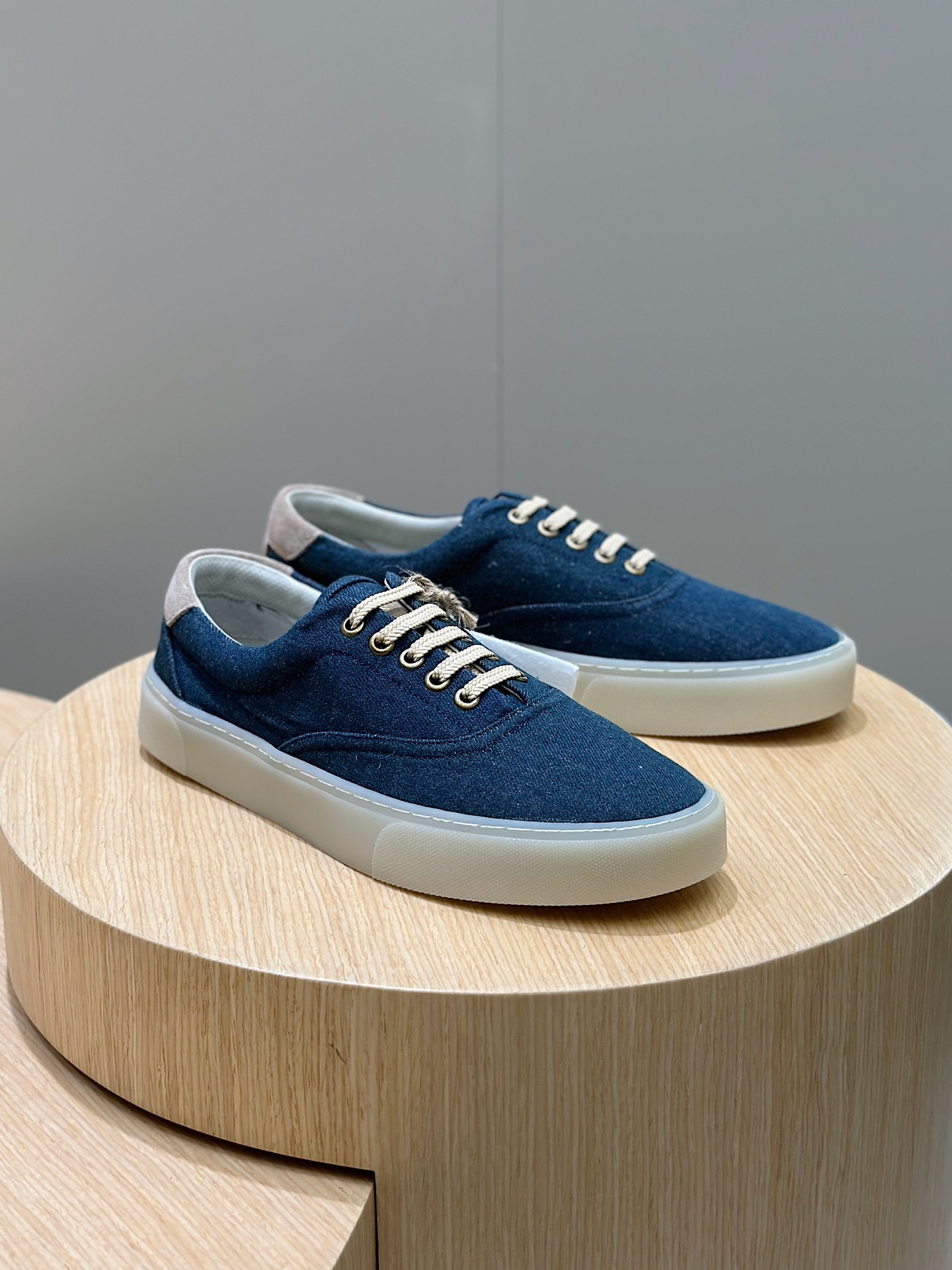 Brunello Cucinelli Nuevos Zapatos Deportivos para Hombre Este zapato deportivo plano está hecho de c