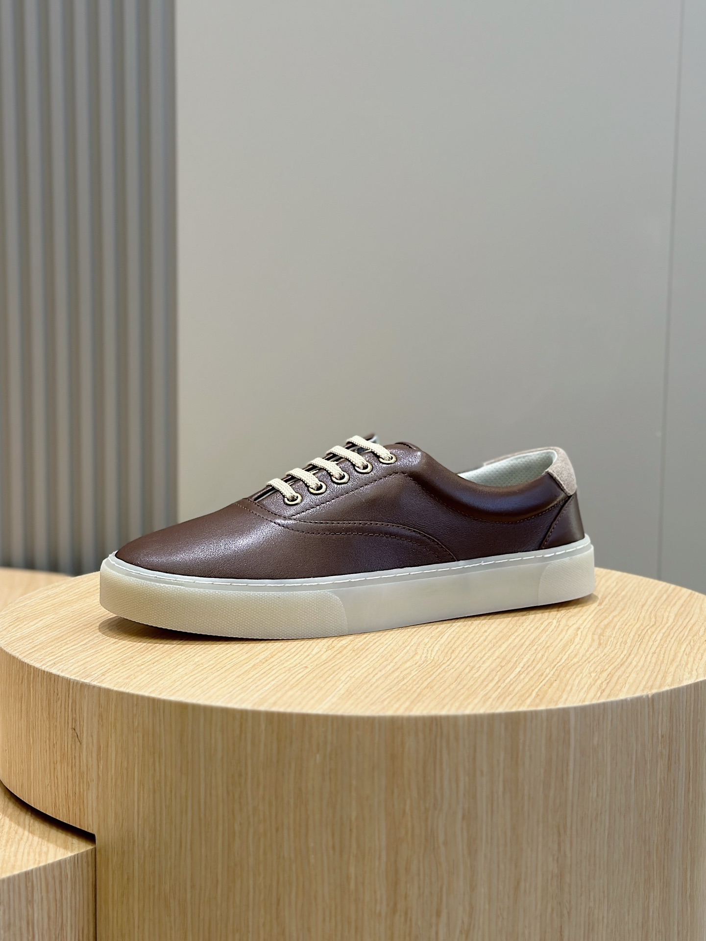 Brunello Cucinelli Nuevos Zapatos Deportivos para Hombre Este zapato deportivo plano está hecho de c