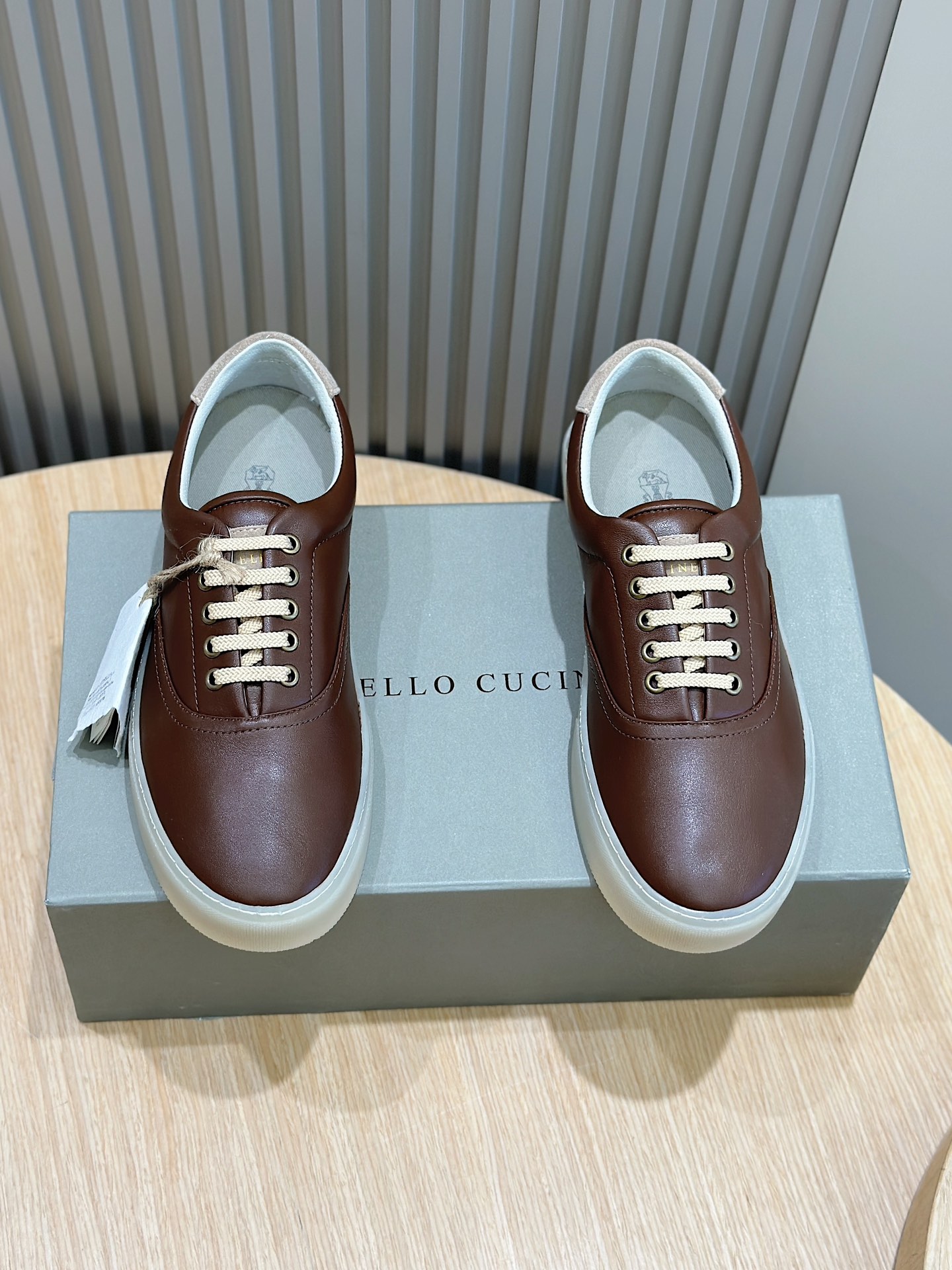 Brunello Cucinelli Nuevos Zapatos Deportivos para Hombre Este zapato deportivo plano está hecho de c