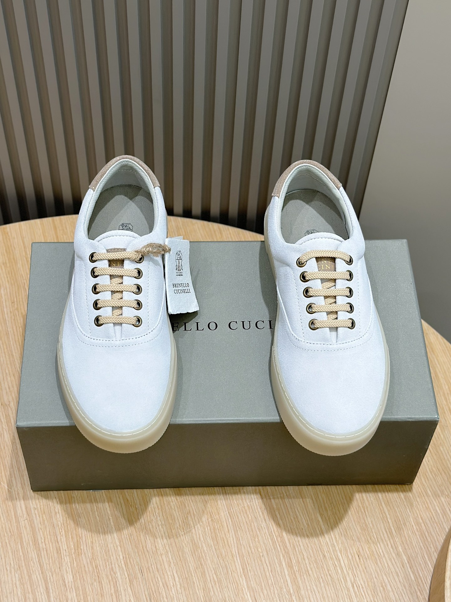 Brunello Cucinelli Nuevos Zapatos Deportivos para Hombre Este zapato deportivo plano está hecho de c