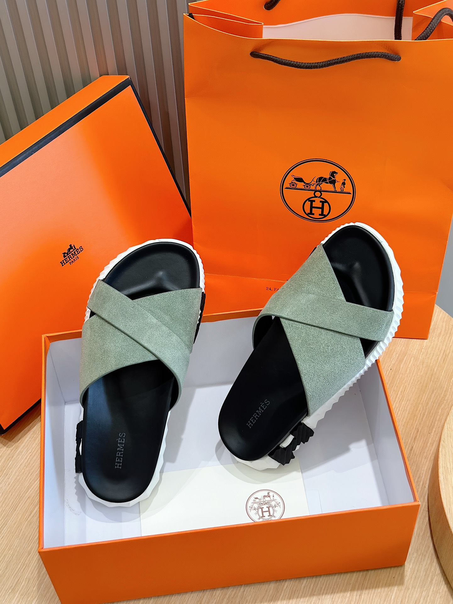 Hermès Men's Izmir Crisscross Sandals | Lightweight & Comfortable 9 i1722255334 5004 8