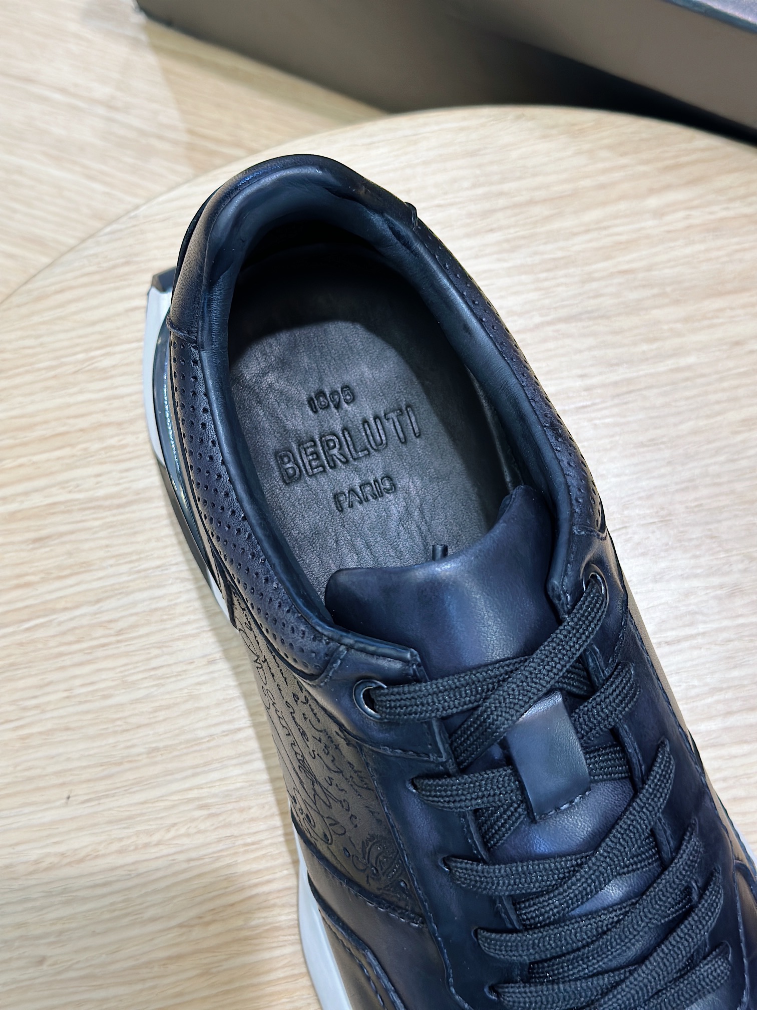 伯尔鲁帝 Berluti 高级成衣风衣外套及大衣服饰 #63A842F8 9