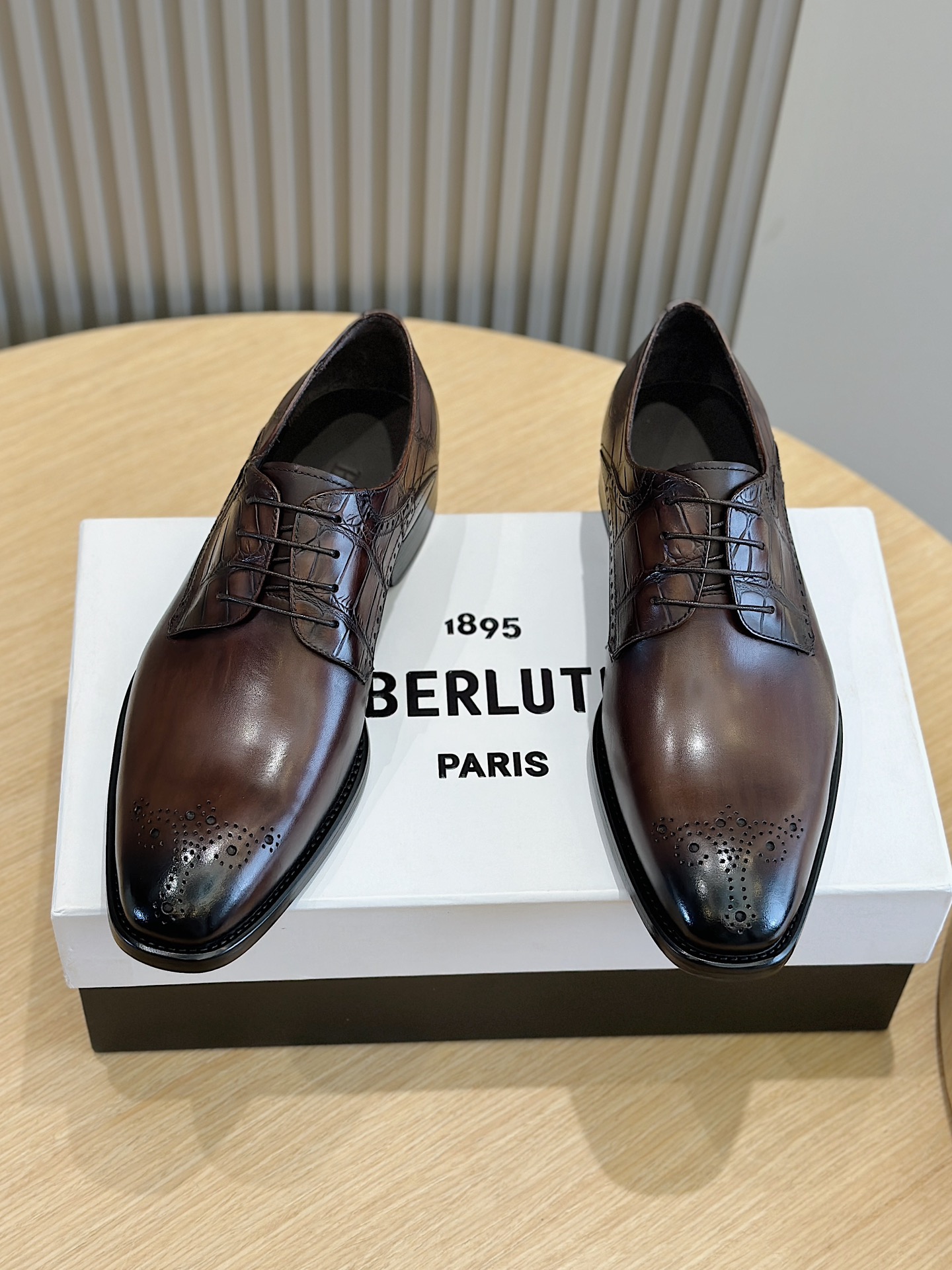 Berluti Richelieu À Bout Uni Chaussures À Couche Unique Cuir de vache Genuine Leather