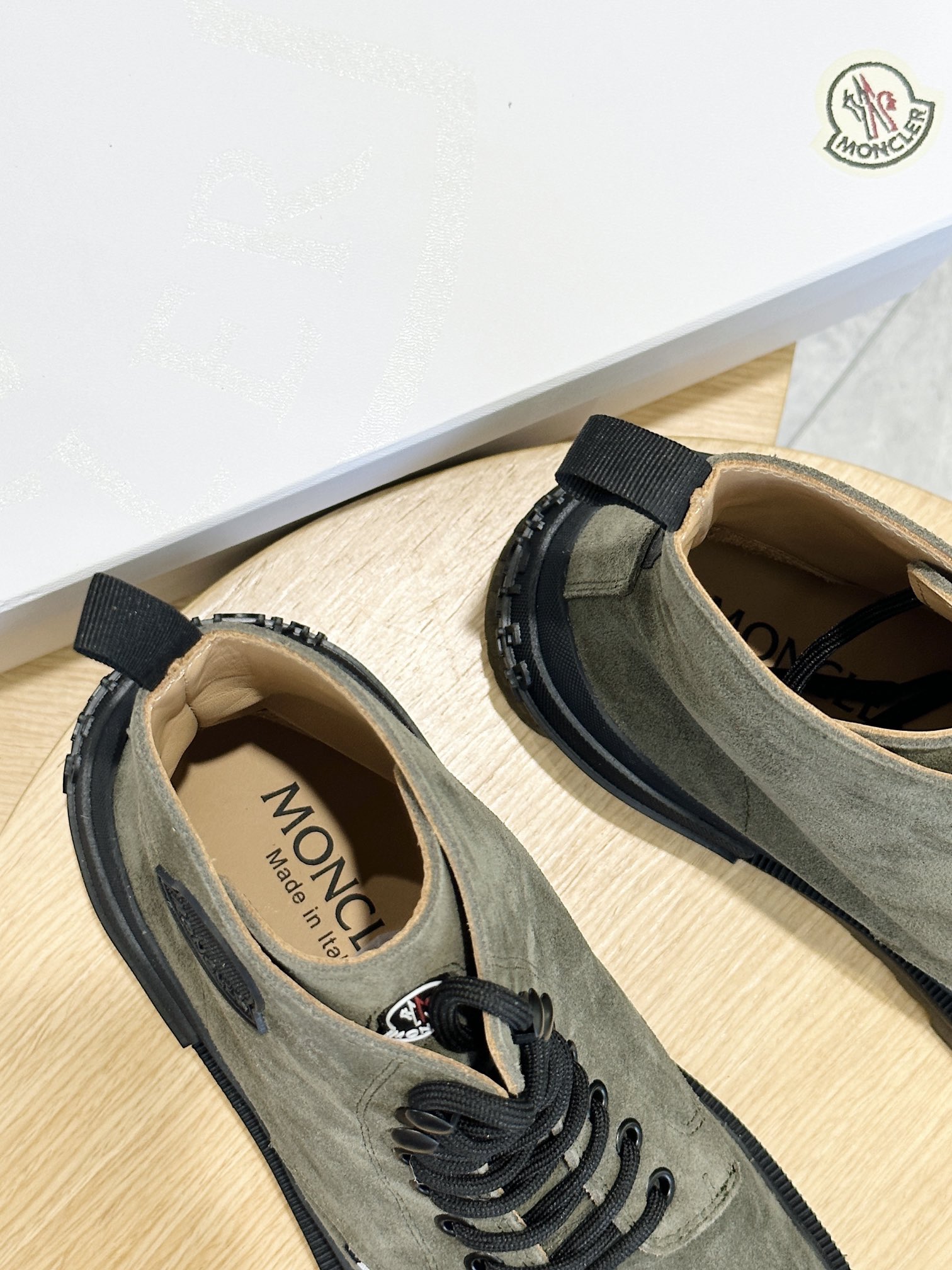 Moncler Zapatos Botas Martin de caña alta para hombre Reinterpretación de la herencia montañera de l