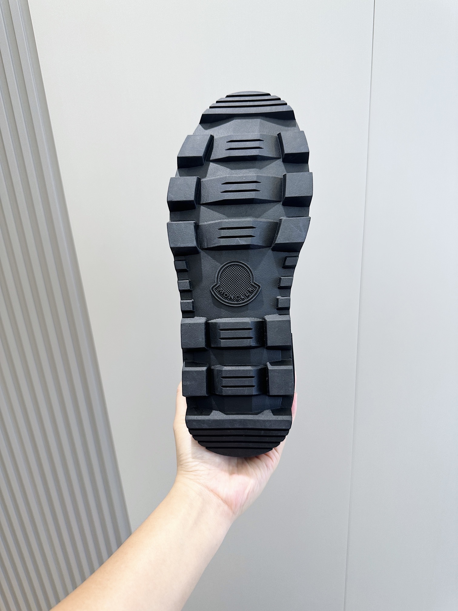 Moncler Zapatos Botas Martin de caña alta para hombre Reinterpretación de la herencia montañera de l