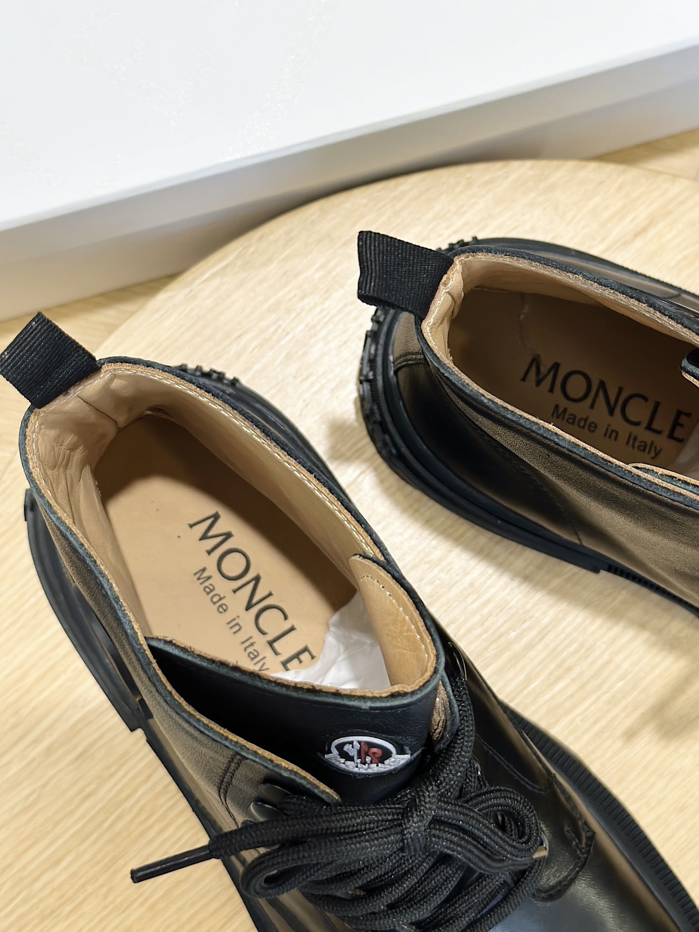 Moncler Zapatos Botas Martin de caña alta para hombre Reinterpretación de la herencia montañera de l