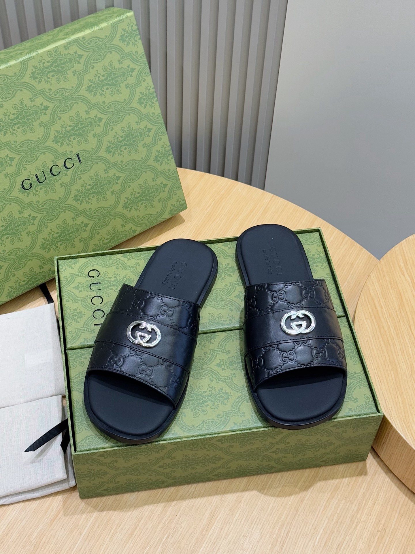 Gucci Style Black Leather Men's Shoes Lookbook Reference image 1