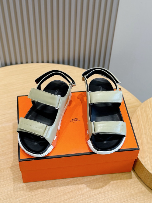 Hermes Electric Men's Sandals with Lightweight Sole and Adjustable Straps 1 Hermes Electric Men's Sandals with Lightweight Sole and Adjustable Straps