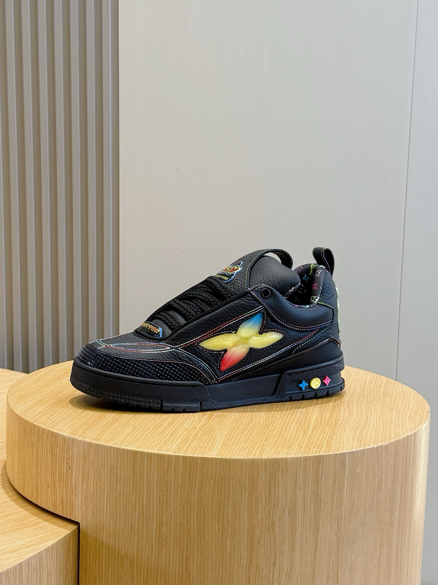 Skate Leather Sneakers for Men with Monogram Accents - Stylish & Durable 3 i1747037810173 348 0 1