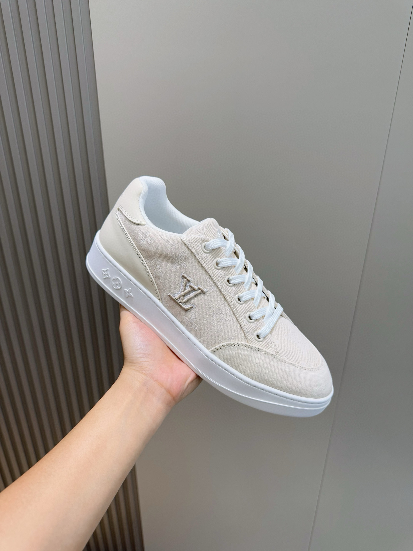 Louis Vuitton Men's Leather Lace-Up Sneakers with Embossed Logo 7 i1755778093972 7873 0 5