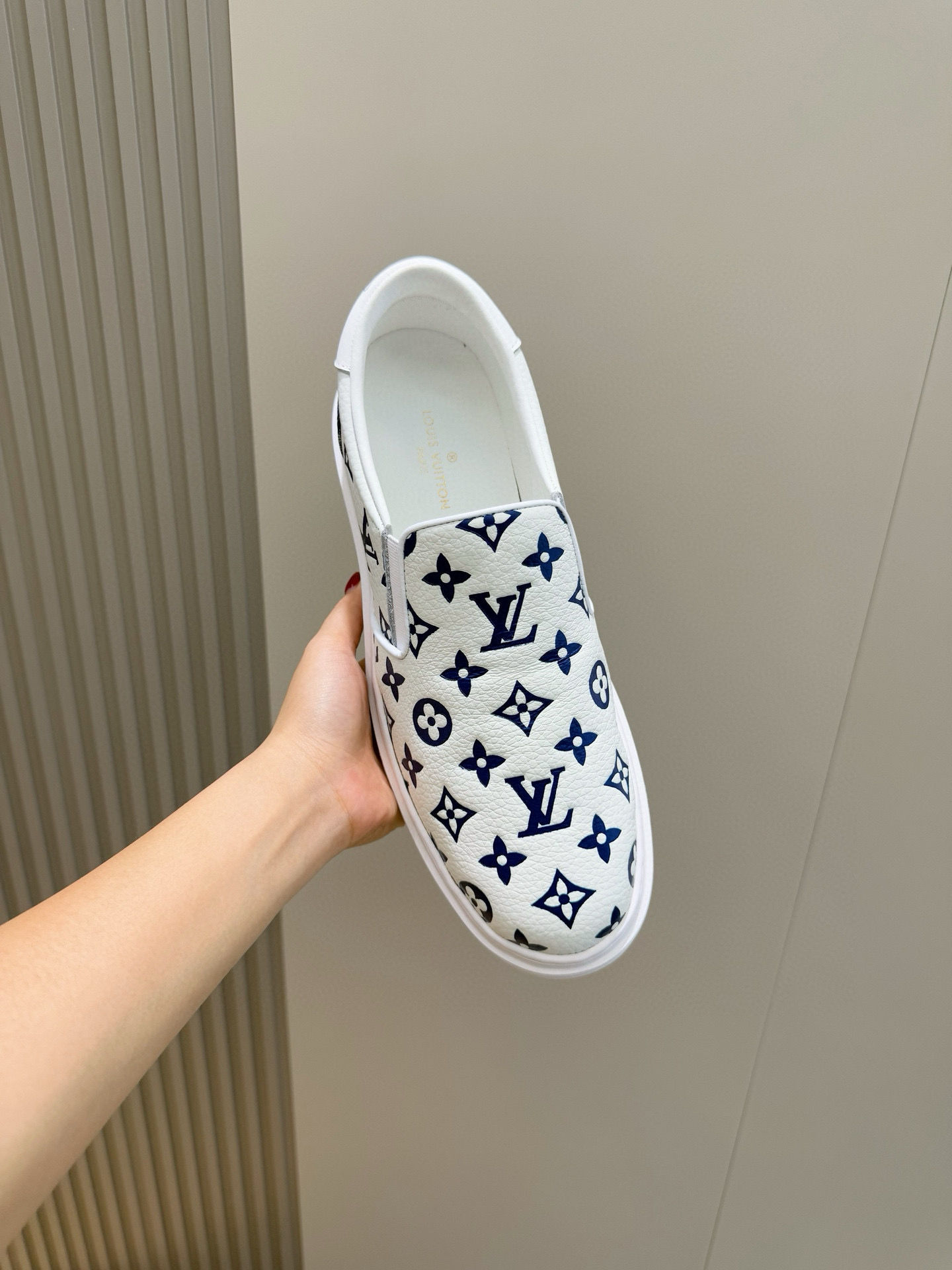 Louis Vuitton BevetyHils Men's Sneakers: Premium Leather, Iconic Style - Size 39-44 5 i1755778521450 8749 0 3