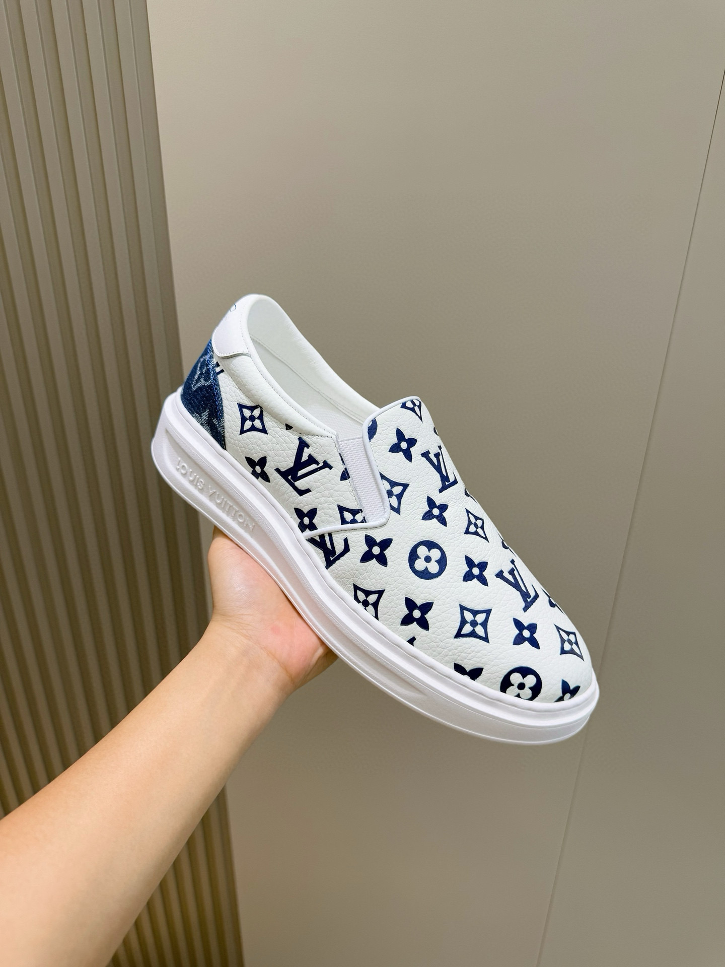 Louis Vuitton BevetyHils Men's Sneakers: Premium Leather, Iconic Style - Size 39-44 6 i1755778521965 8534 0 4