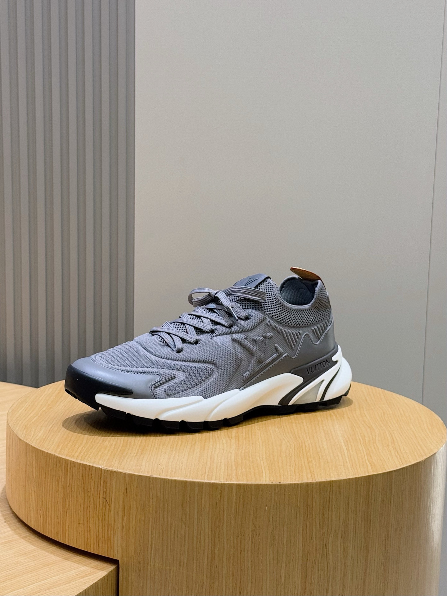 Men's VNR Knit Sneakers with Brand Logo, Rubber Sole - Sizes 39-44 4 i1756049049267 644 0 2