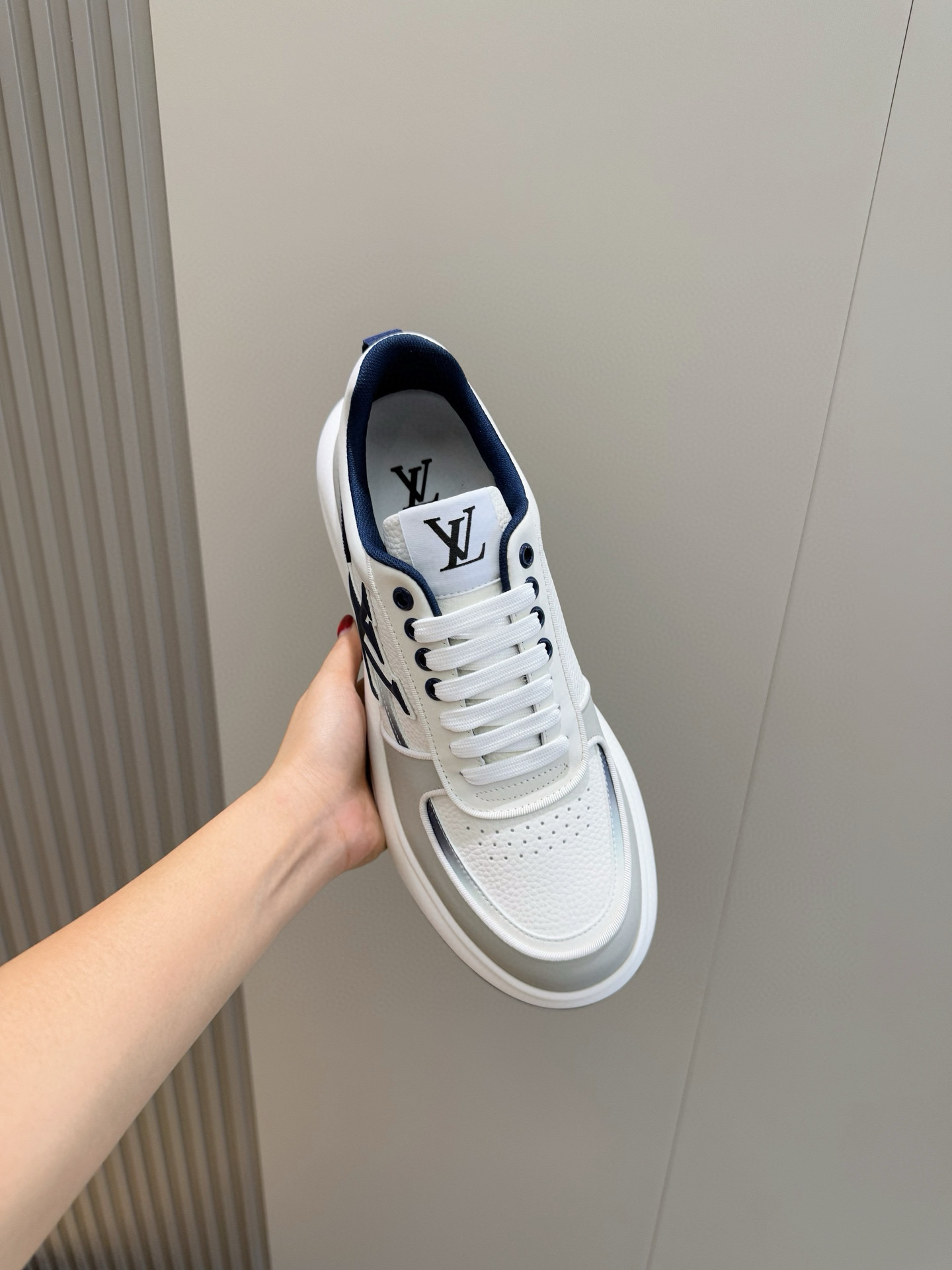 Louis Vuitton Men's Leather Sneakers with Embossed Logo - Stylish & Comfortable 5 i1756050620850 3816 0 3