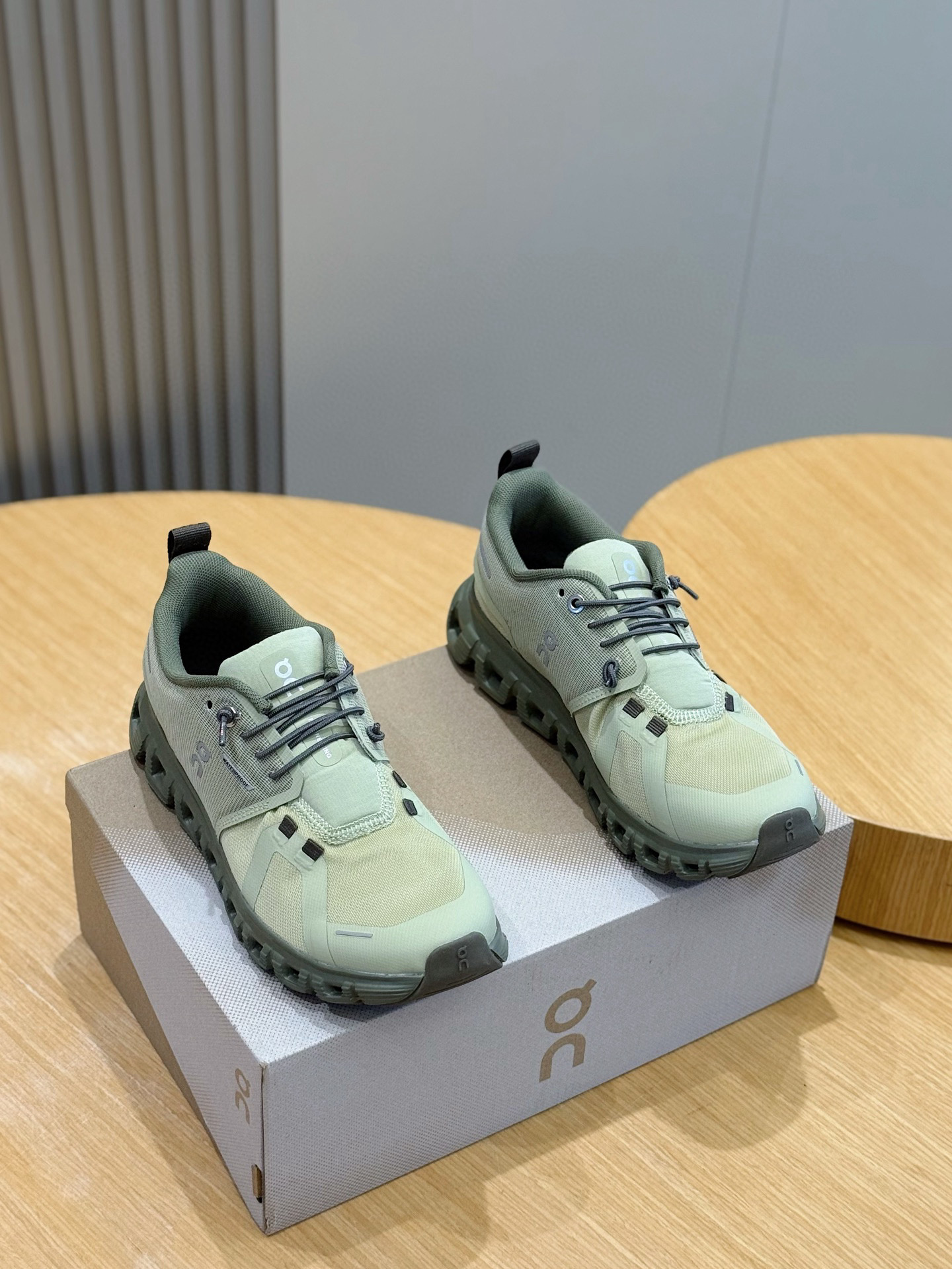 On Running Cloudventure Loewe Edition Lightweight Cushioned Trail Running Shoes