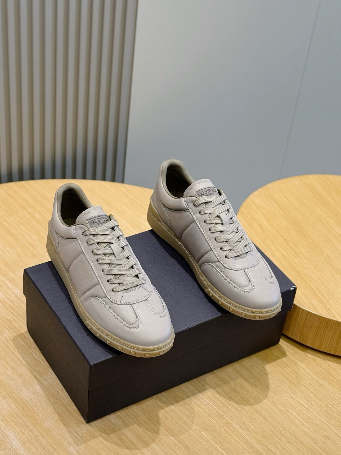 Valentino Garavani Freedots Leather Sneakers – Low Top, Designer Fashion