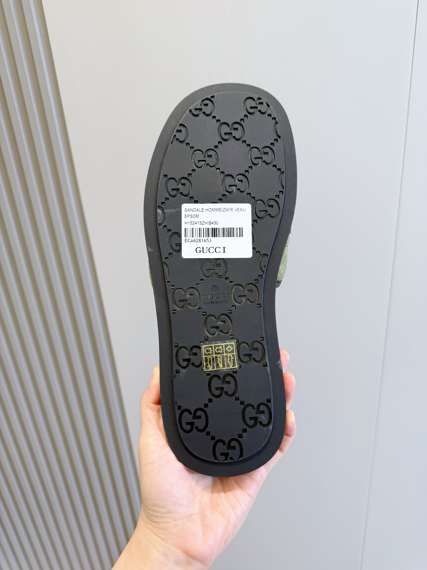 Gucci Style Black Leather Men's Shoes style reference detail image 6 from source 781420