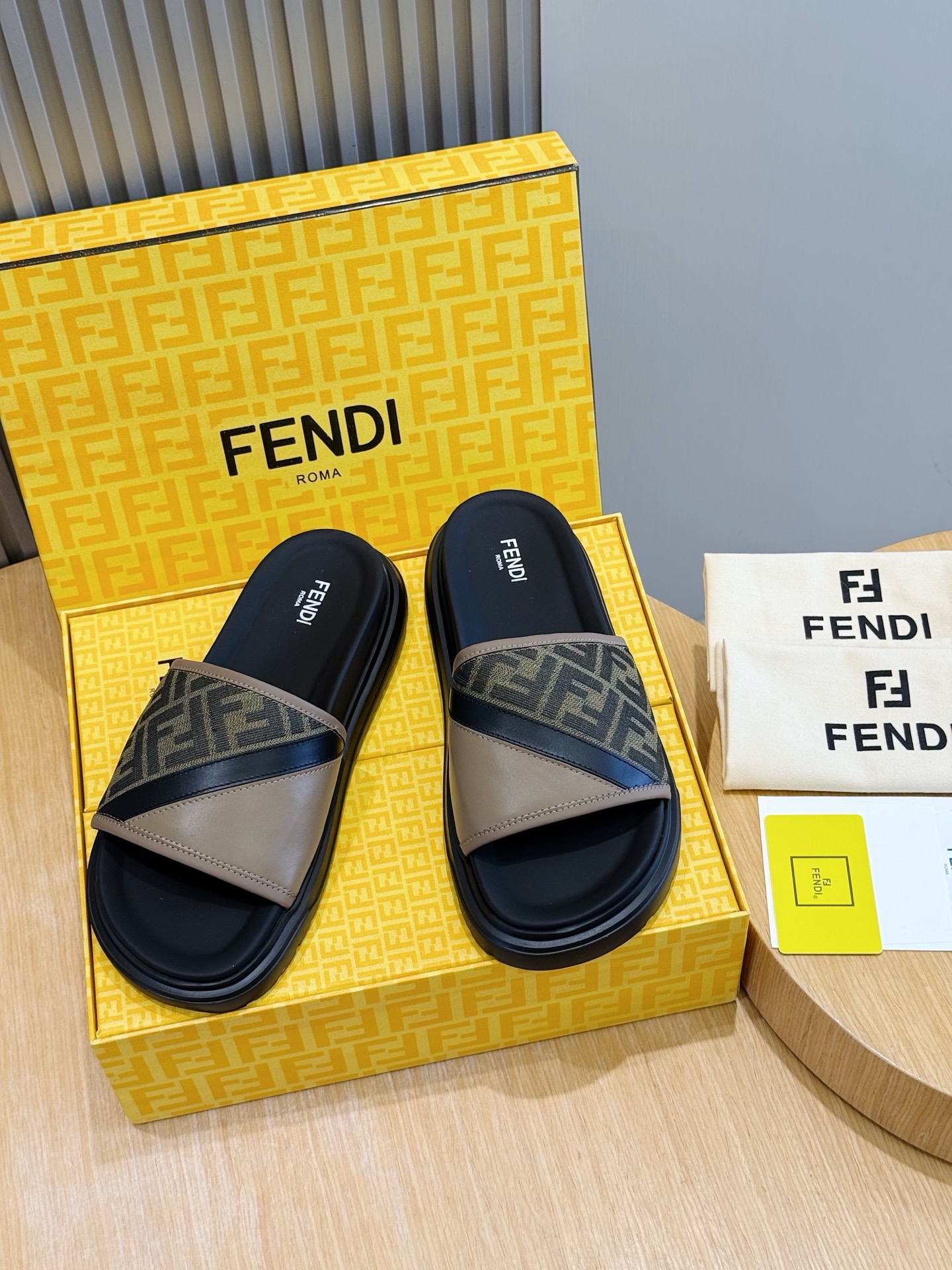 펜디 신발 122080 Fendi Shoes