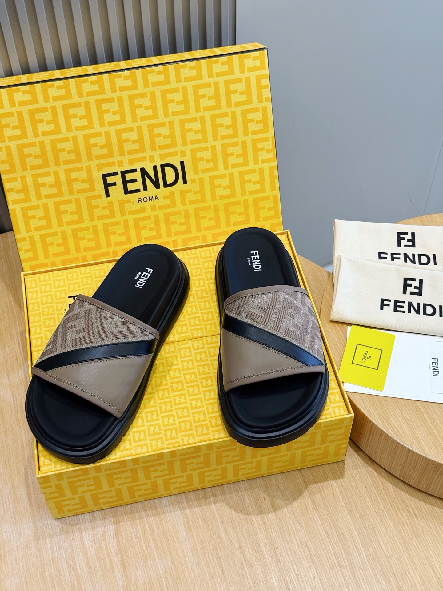 펜디 신발 122081 Fendi Shoes