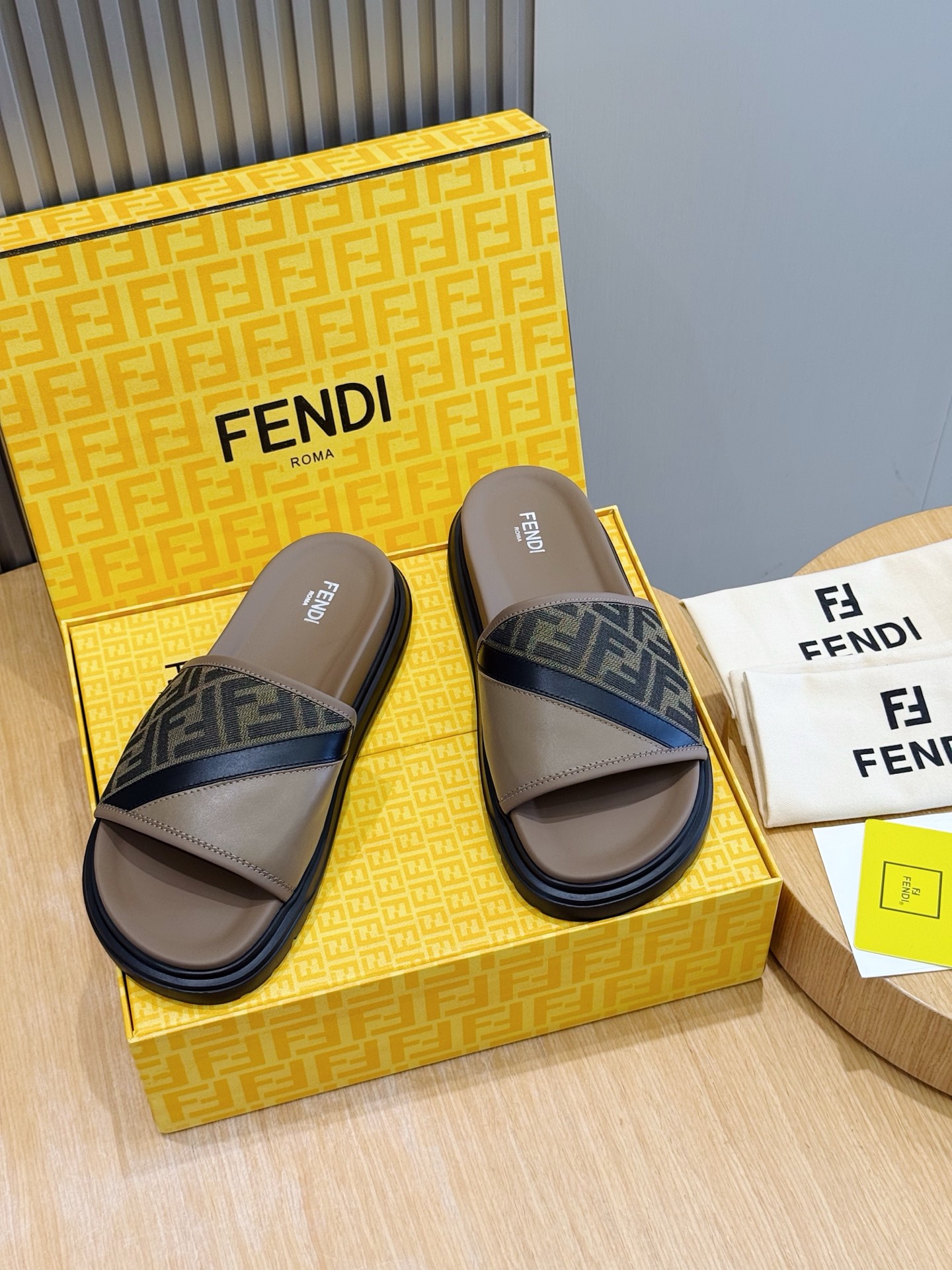 펜디 신발 122085 Fendi Shoes