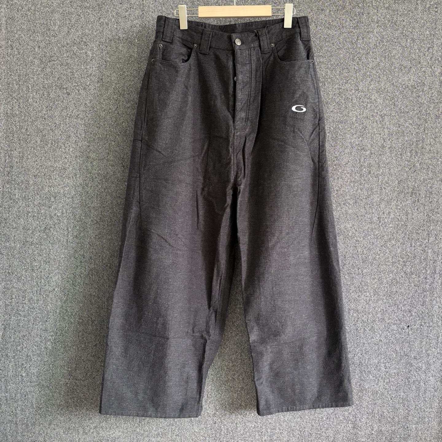P275. balen*iaga 2025 FW Otoño/Invierno nuevos pantalones casuales de pierna recta y anchos, tejido de algodón lavado p…