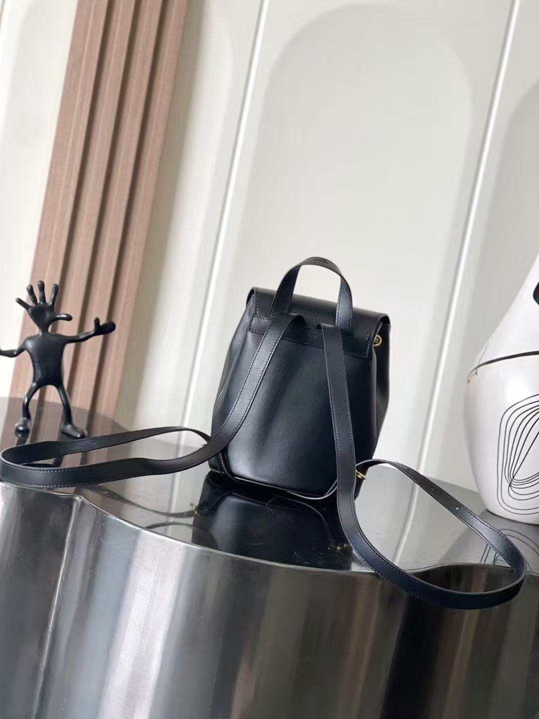 Celine 25 new products are launched for the first time at the matching counterHurry and get in