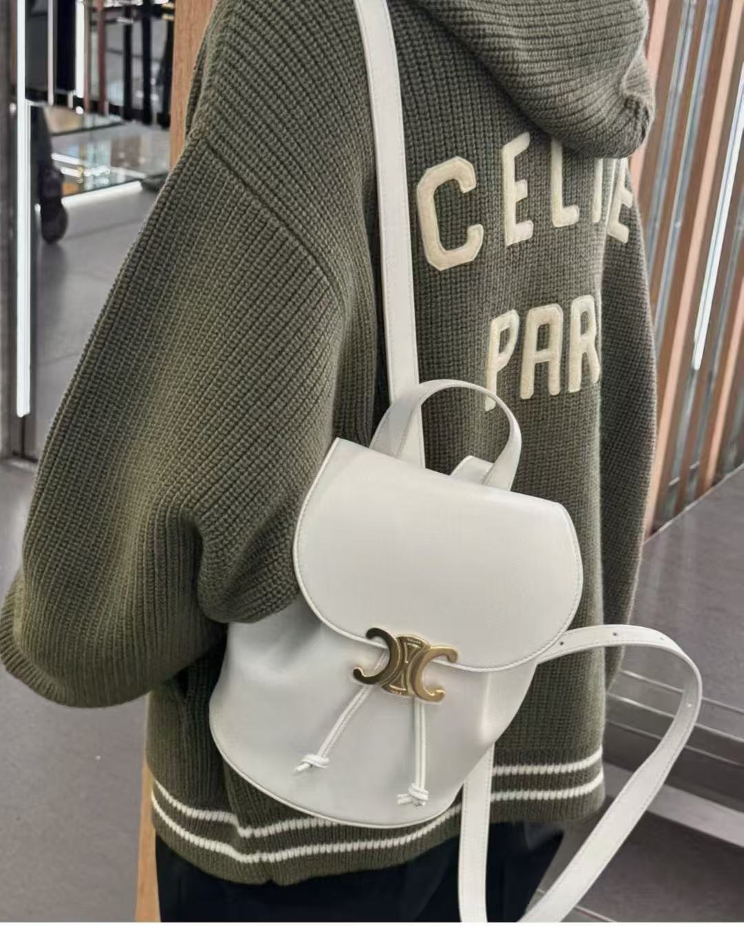 Celine Product _duqqfXHArqTTlXjgIPlJAz-xwFr7RMh3NunLZeg