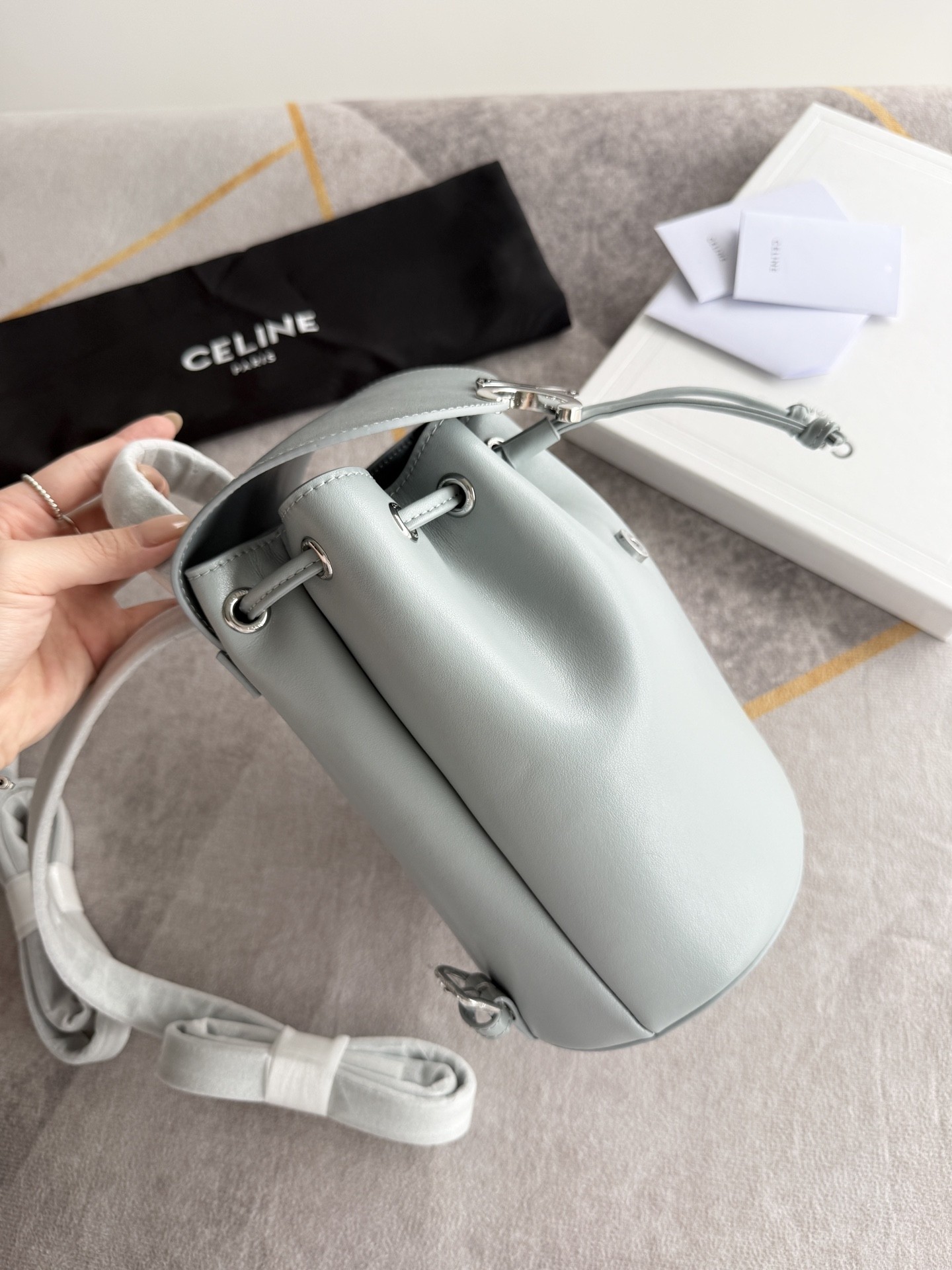 Celine 25 new products are launched for the first time at the matching counterHurry and get in