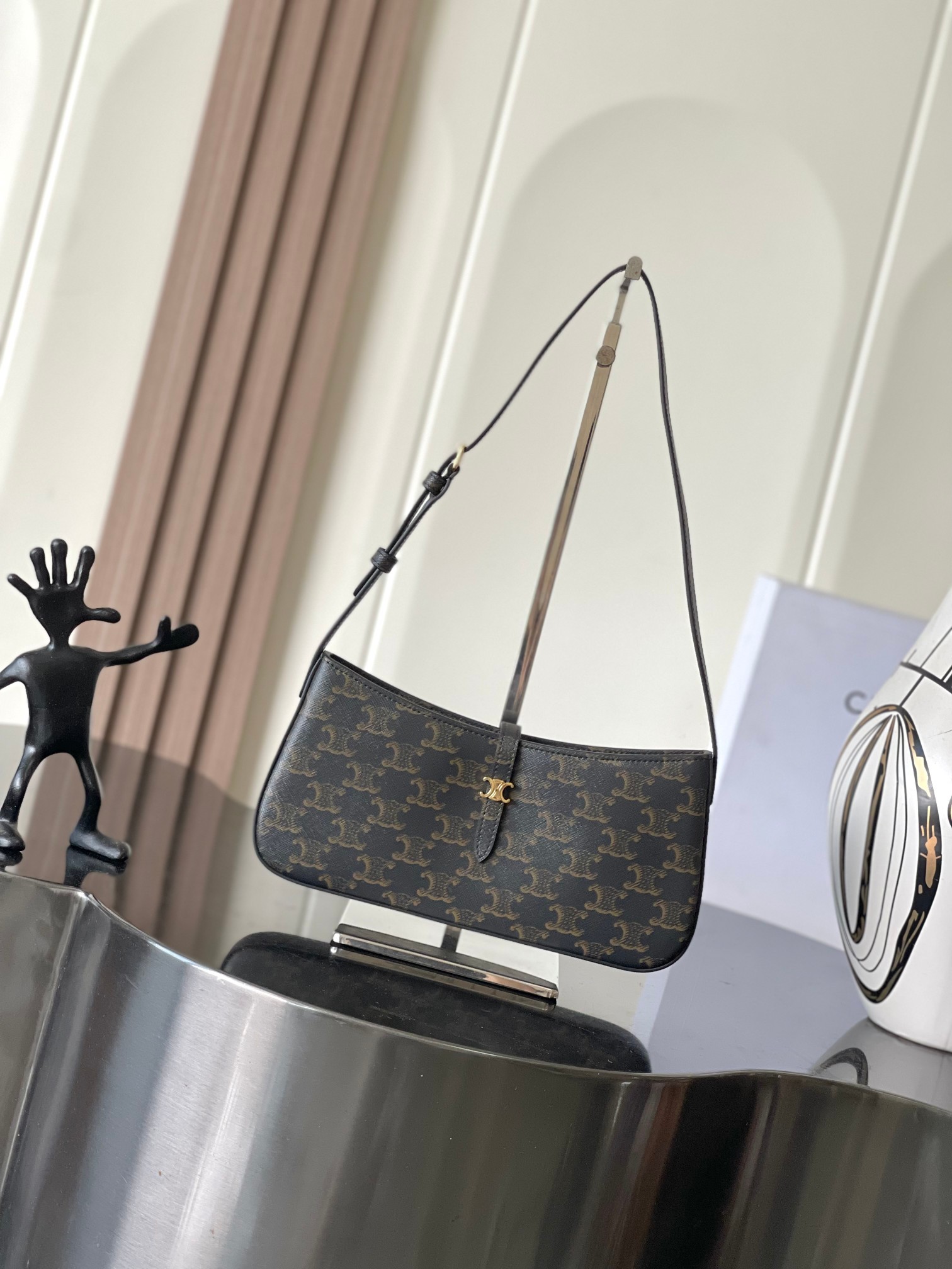 Celine 凯旋门系列Tina 小logo腋下包