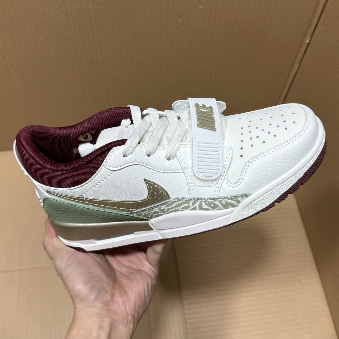  开学季福利🧧
AJ312系列福利特价！
尺码36-45，知名大厂出品！
版型 材质 细节绝对是市场数一