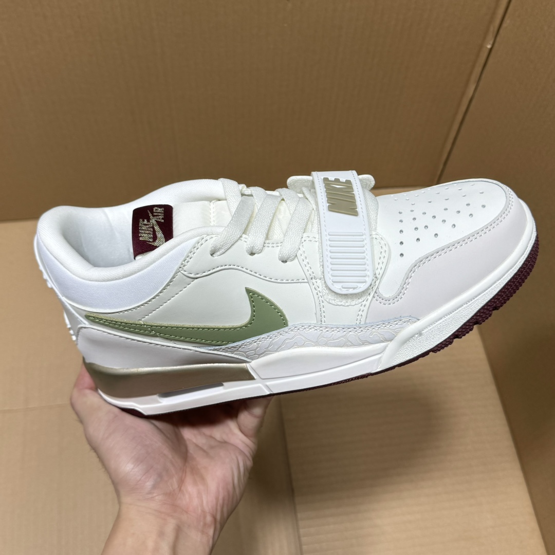  开学季福利🧧
AJ312系列福利特价！
尺码36-45，知名大厂出品！
版型 材质 细节绝对是市场数一