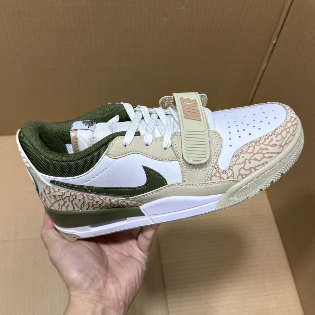  开学季福利🧧
AJ312系列福利特价！
尺码36-45，知名大厂出品！
版型 材质 细节绝对是市场数一