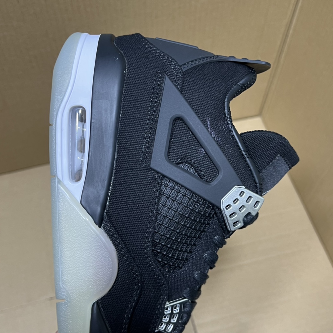 特价💰180
  双十二活动冲刺！
小绿X版本aj4系列部分配色特价！
尺码36-47.5，稳定输出！
大厂出品 品质保证！细节做的相当到位！行业性价比天花板产品！卖过都知道，转图必卖！