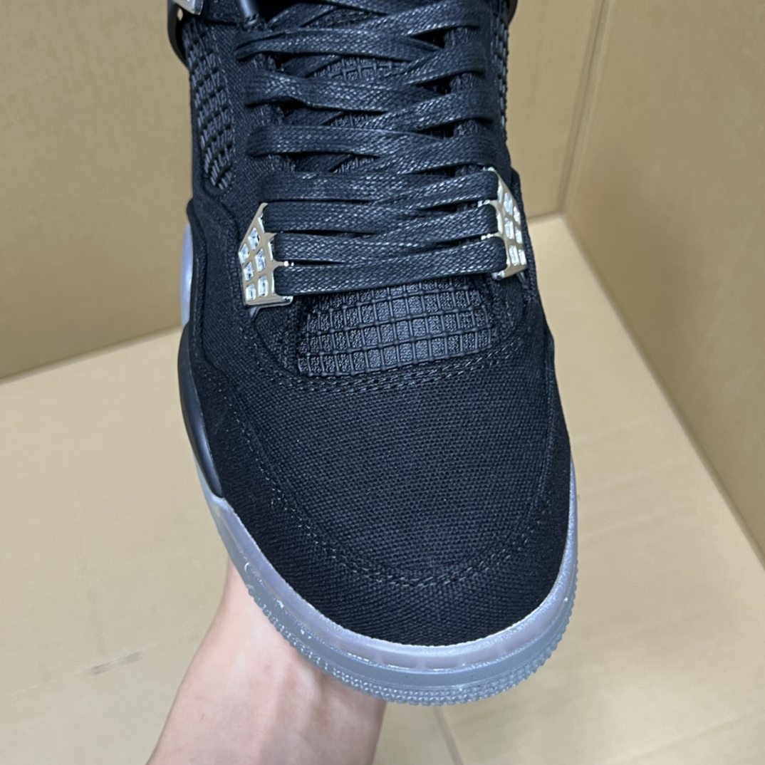 特价💰180
  双十二活动冲刺！
小绿X版本aj4系列部分配色特价！
尺码36-47.5，稳定输出！
大厂出品 品质保证！细节做的相当到位！行业性价比天花板产品！卖过都知道，转图必卖！