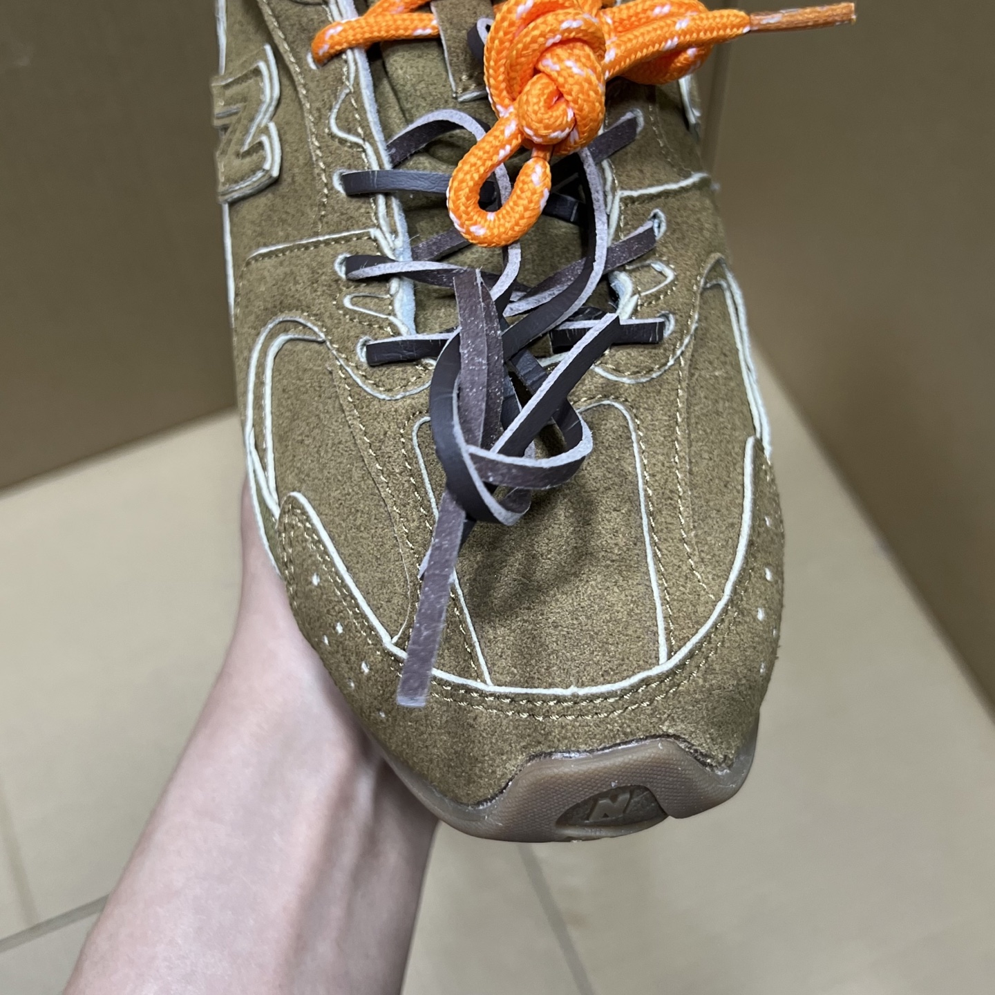 
NB联名miumiu特价新配色！
尺码：35.5-45，全码输出！
品质 价格 都是行业性价比天花板存