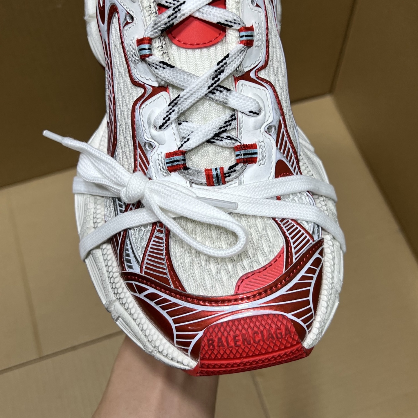 福利特价 
 Balenciaga 巴黎世家 3XL 颜色自取
货号：性价比
尺码：35 36 37 3