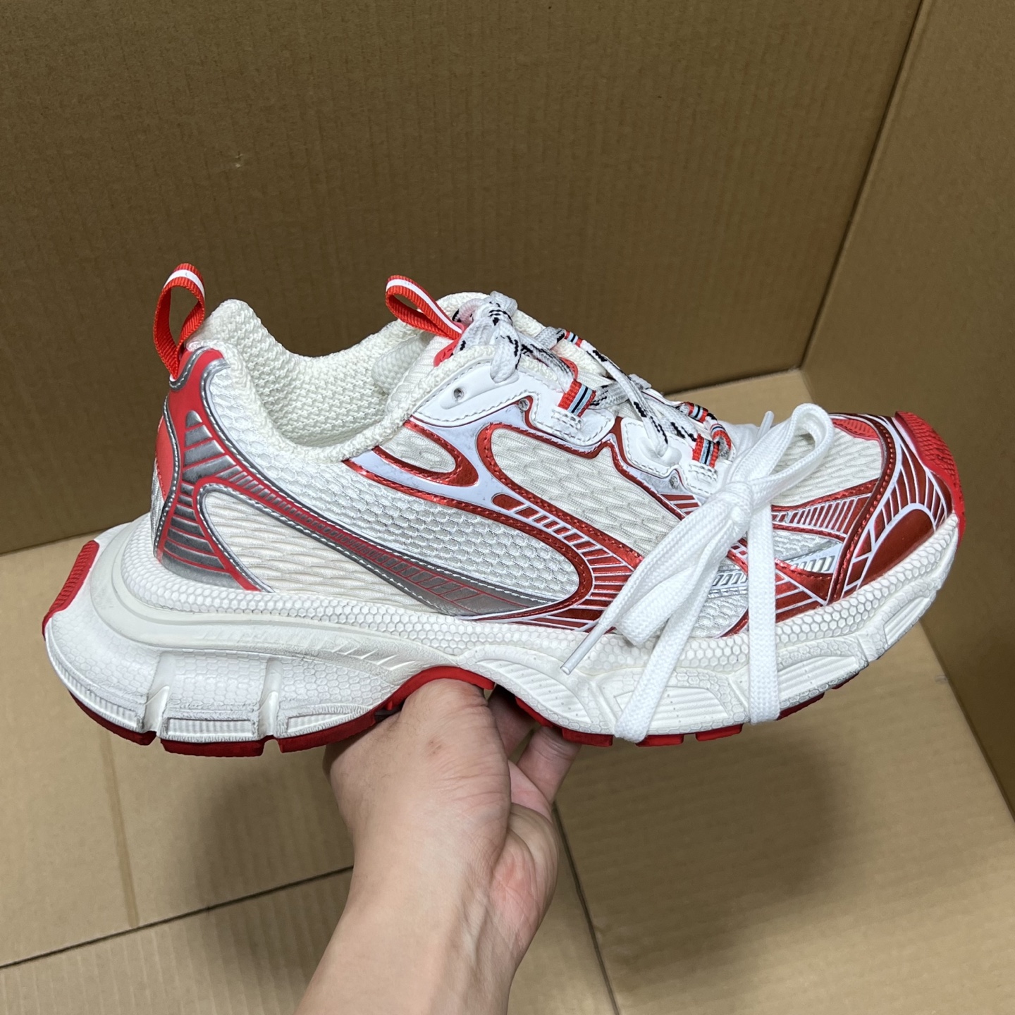 福利特价 
 Balenciaga 巴黎世家 3XL 颜色自取
货号：性价比
尺码：35 36 37 3