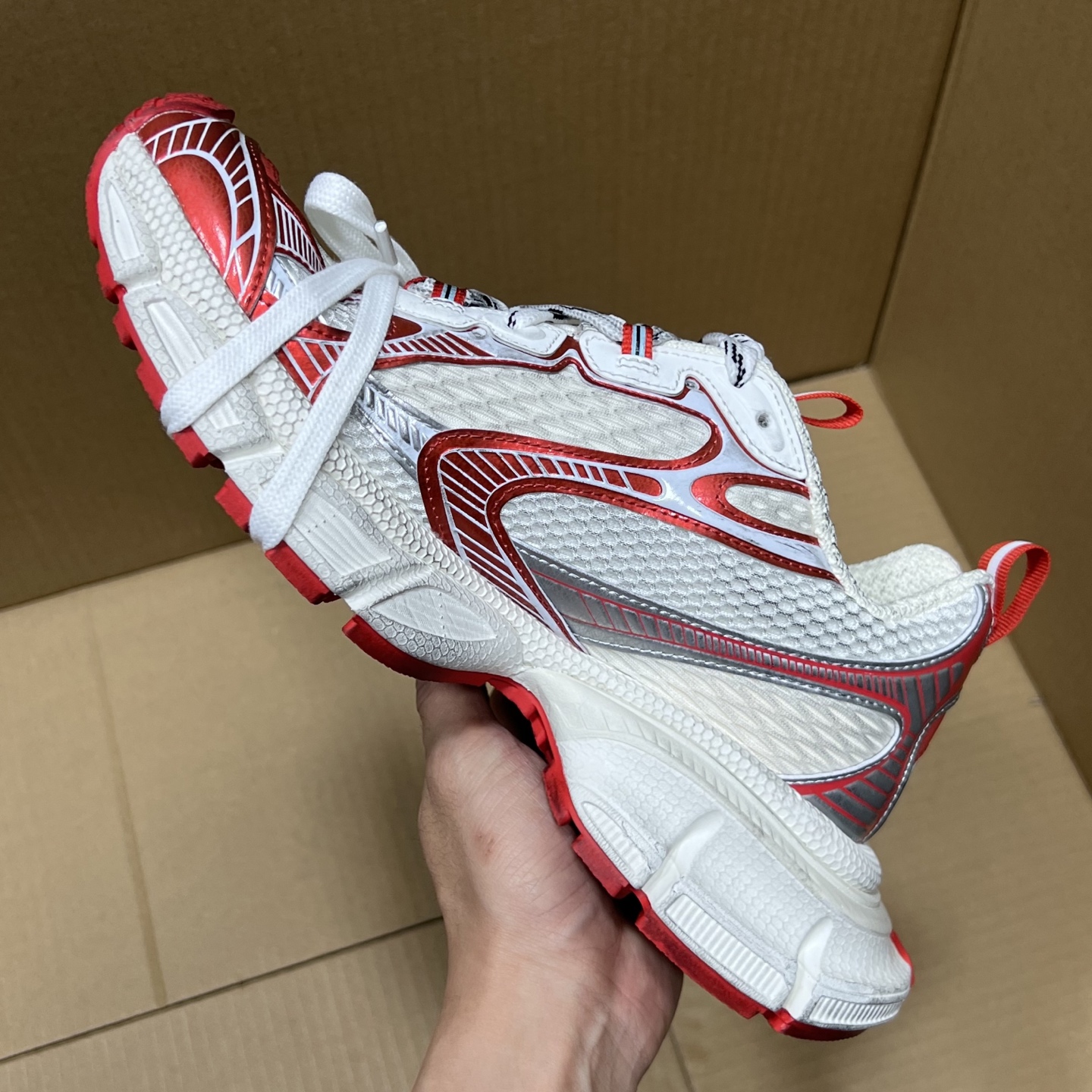 福利特价 
 Balenciaga 巴黎世家 3XL 颜色自取
货号：性价比
尺码：35 36 37 3