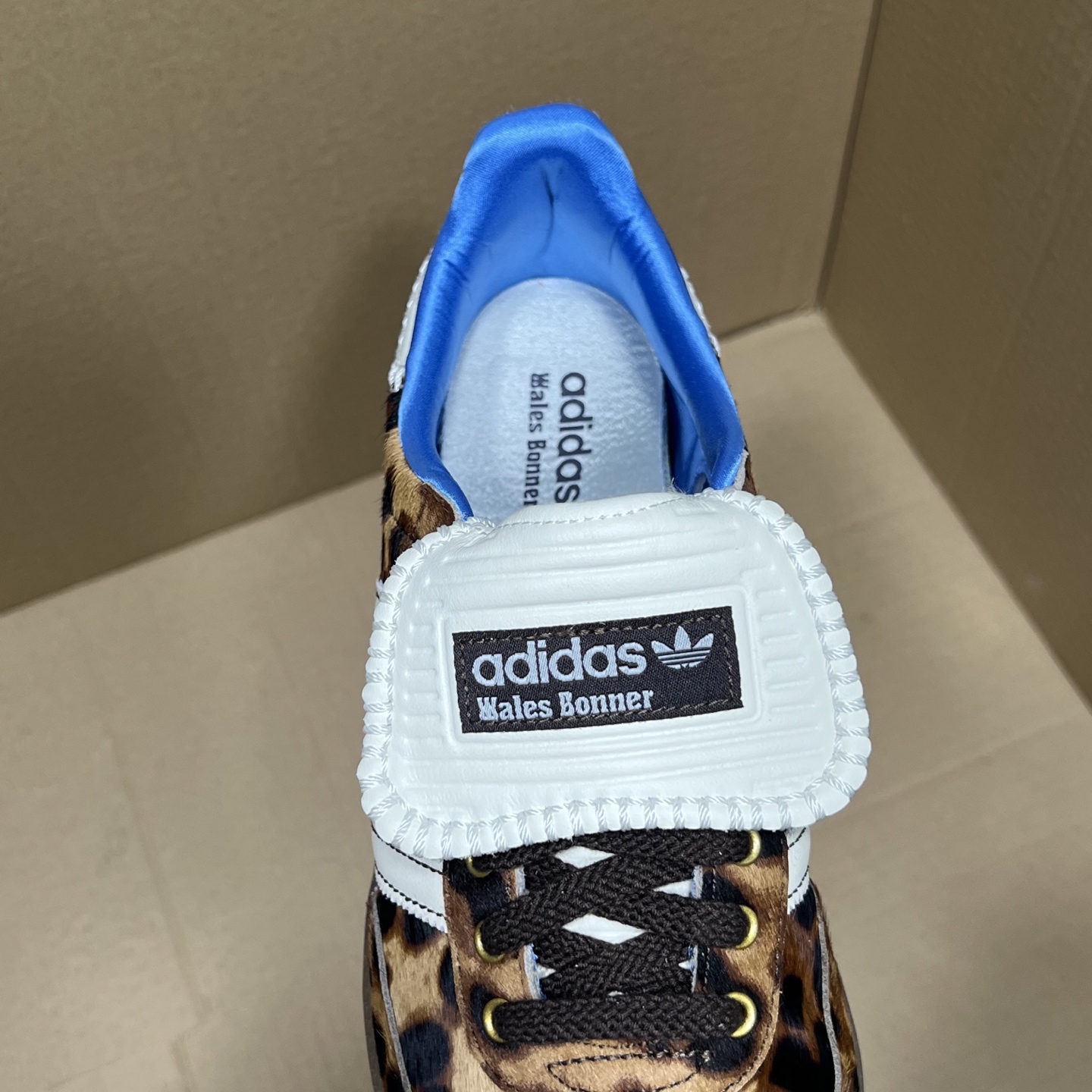 Originals 尺码35.5-45

福利特价-Wales Bonner x AD Original
