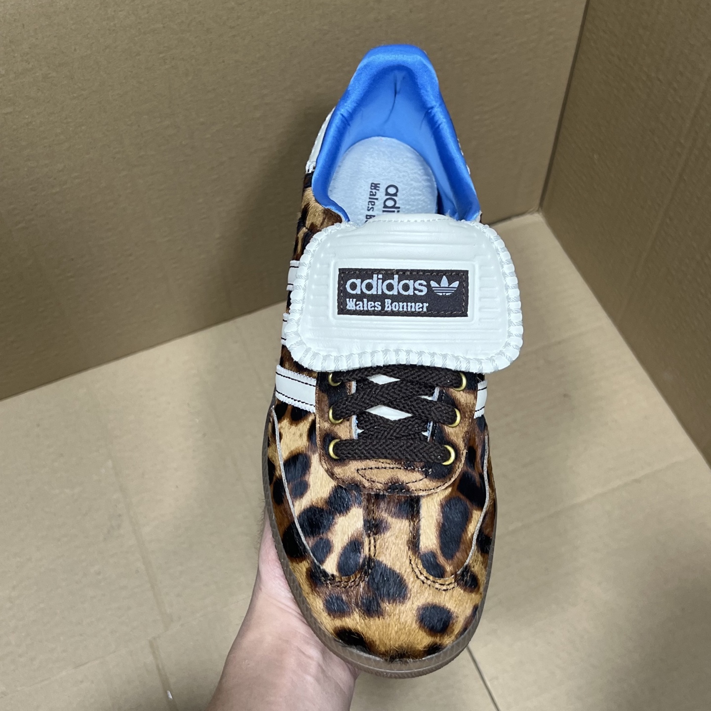 Originals 尺码35.5-45

福利特价-Wales Bonner x AD Original